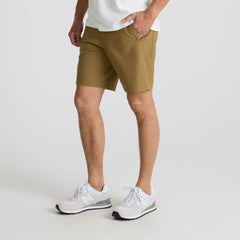 Layover Pro Traveler Shorts in Dark Khaki