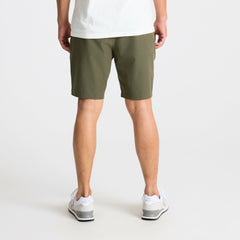 Layover Pro Traveler Shorts in Military