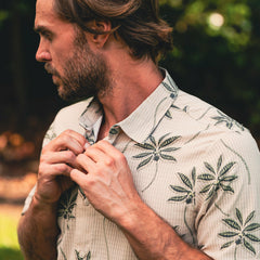 Bless Up Breathable Stretch Shirt in Fossil Print