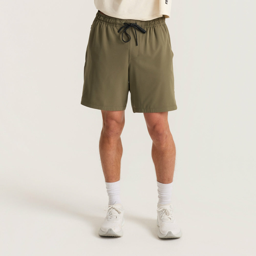 Serrano 7" Active Stretch Shorts in Military