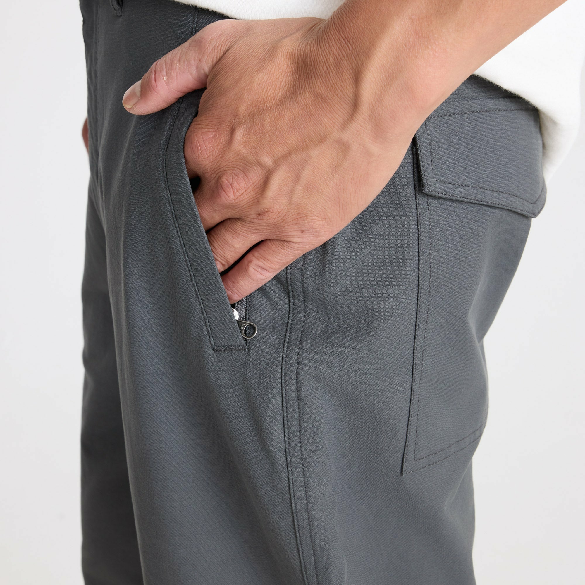 Layover Pro Traveler Pants in Charcoal