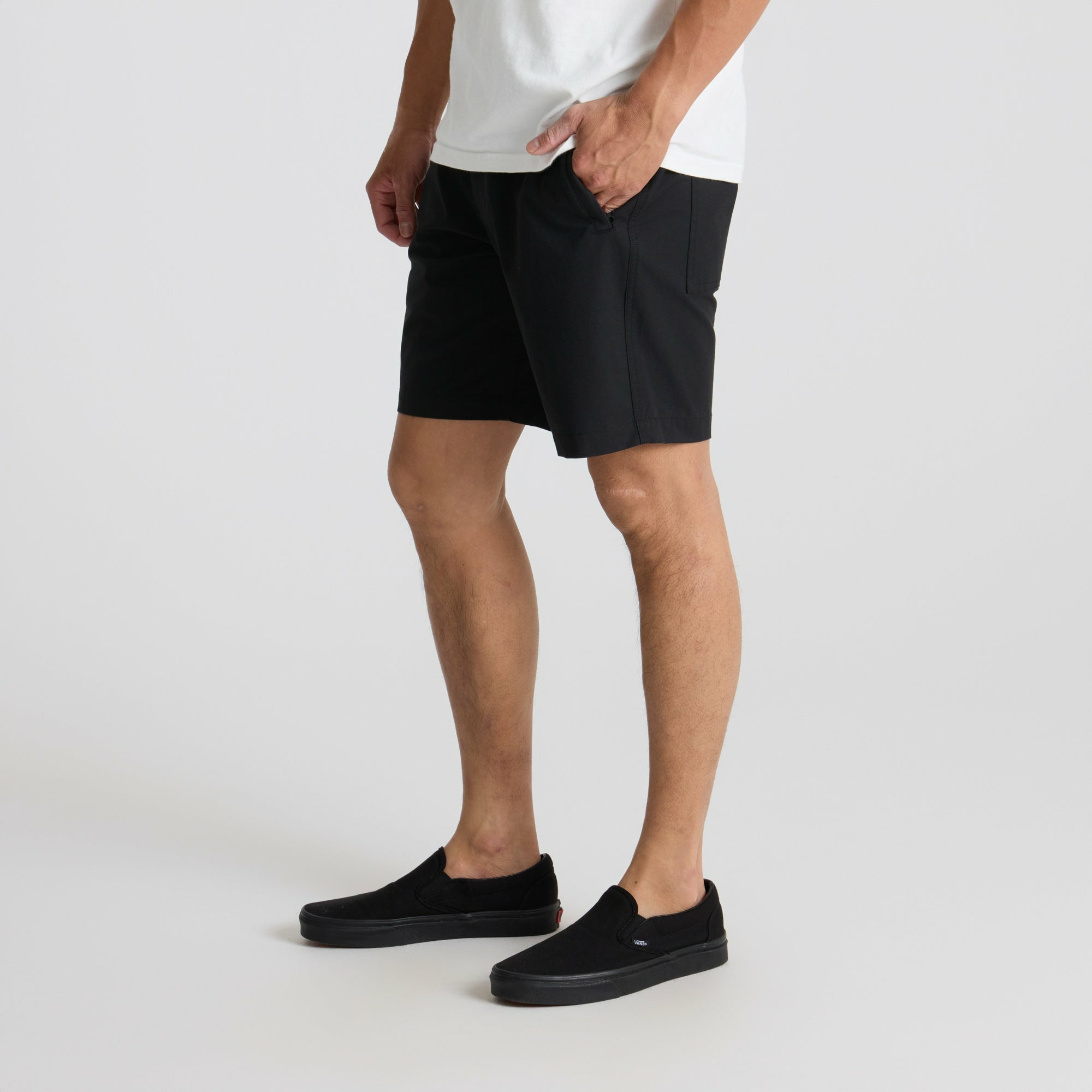 Layover Pro Traveler Shorts in Black