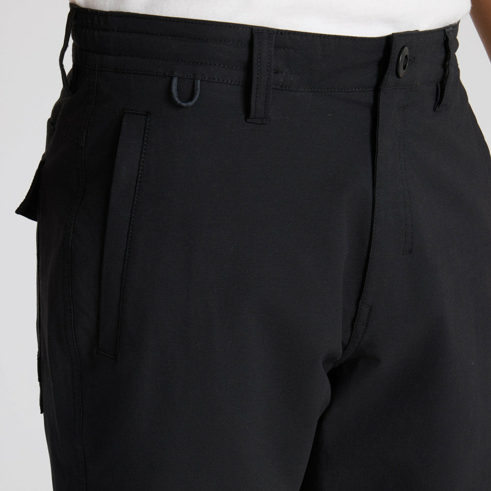Layover Pro Traveler Shorts in Black