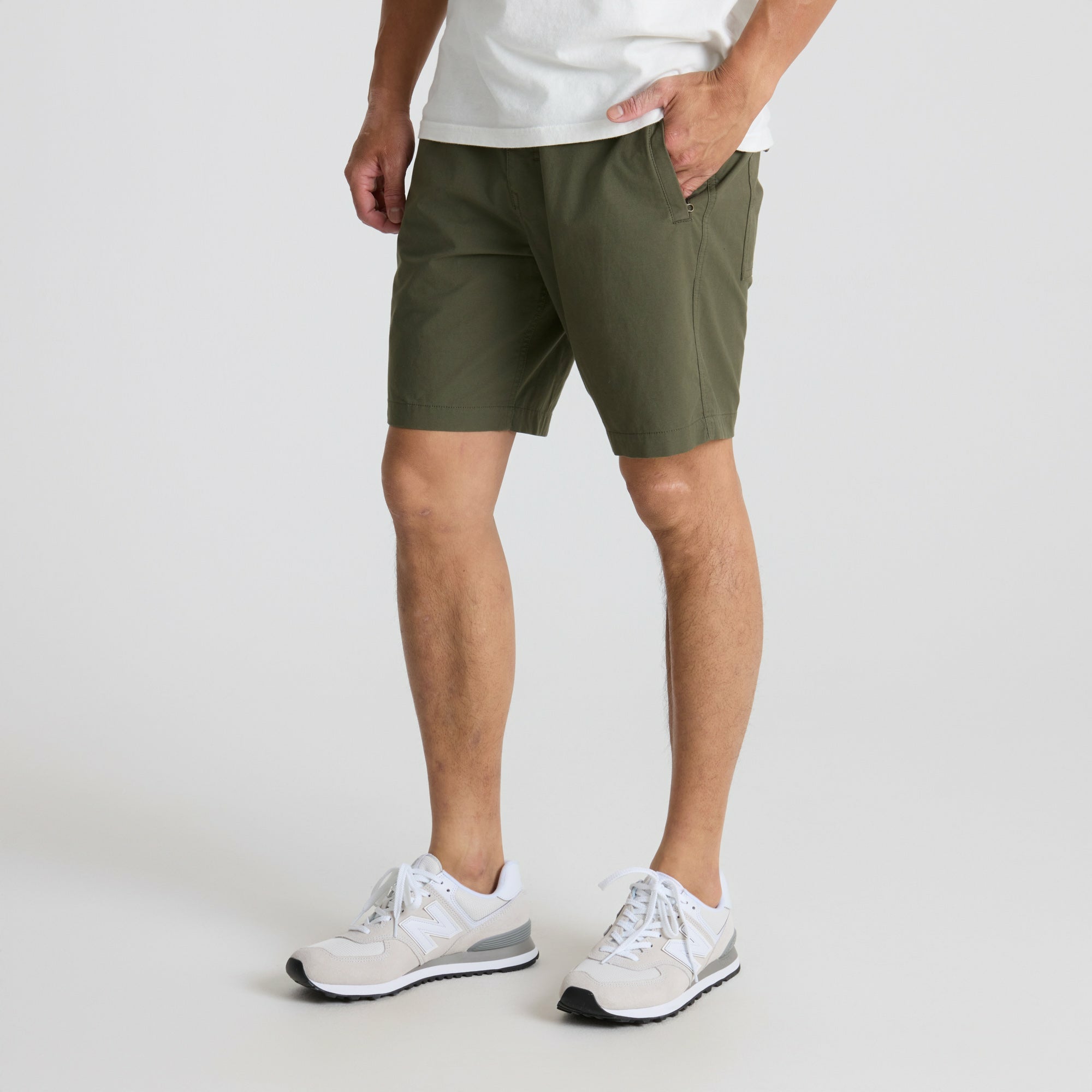 Layover Pro Traveler Shorts in Military
