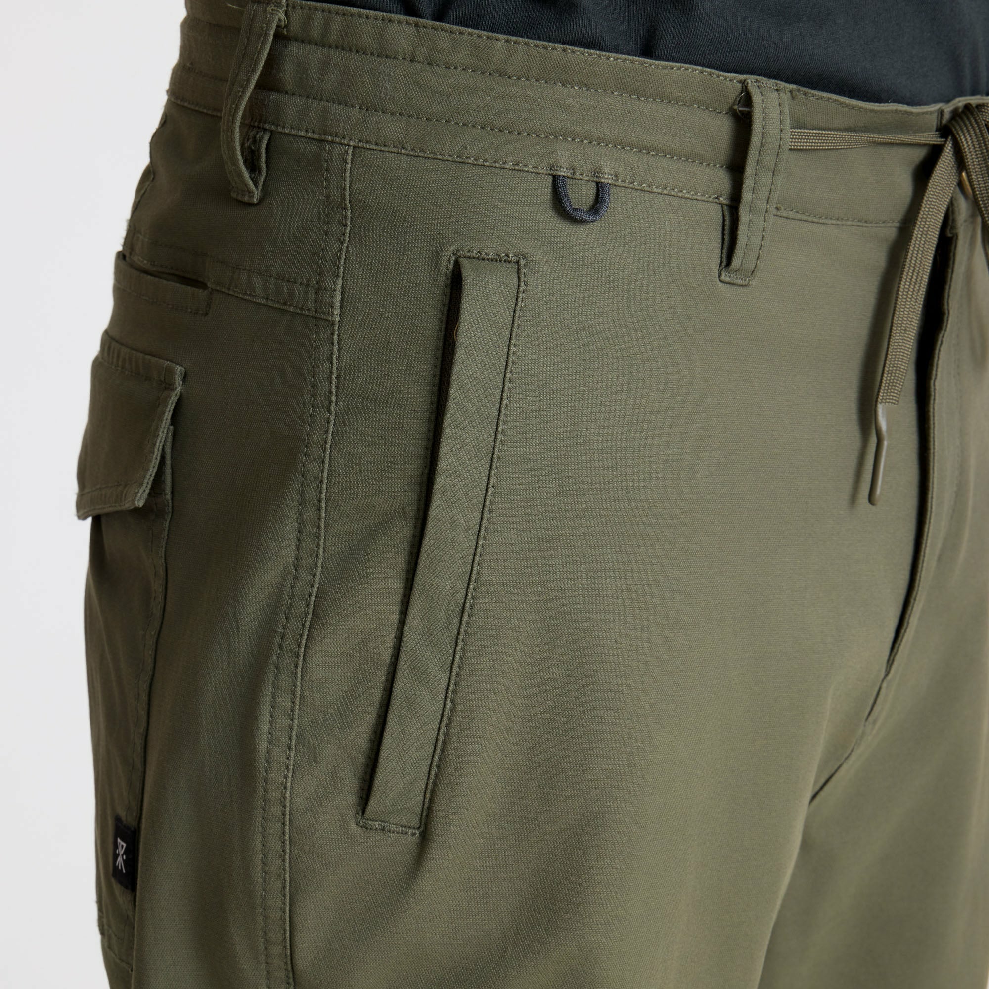 Layover Pro Traveler Pants in Military