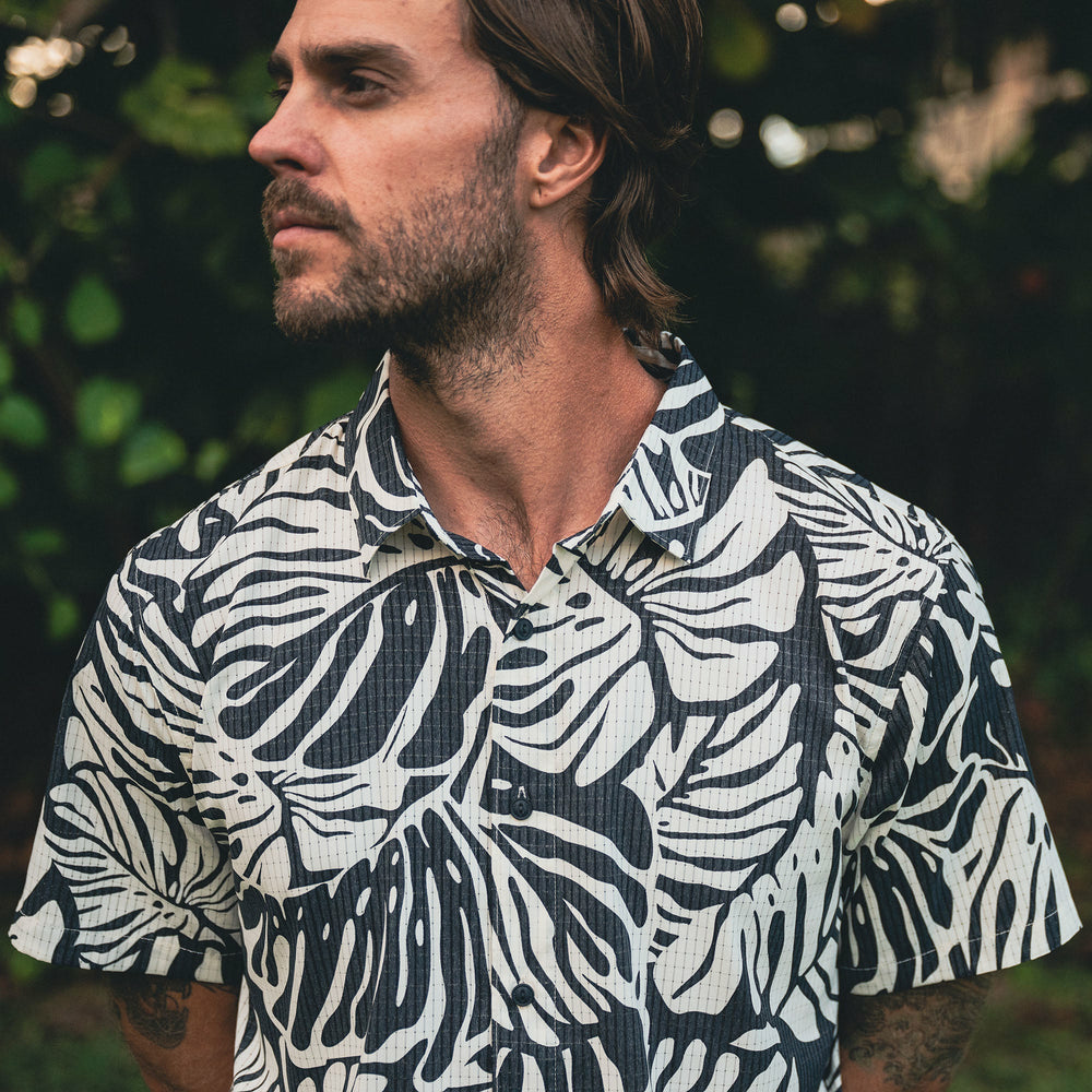 Bless Up Breathable Stretch Shirt in Black Monstera