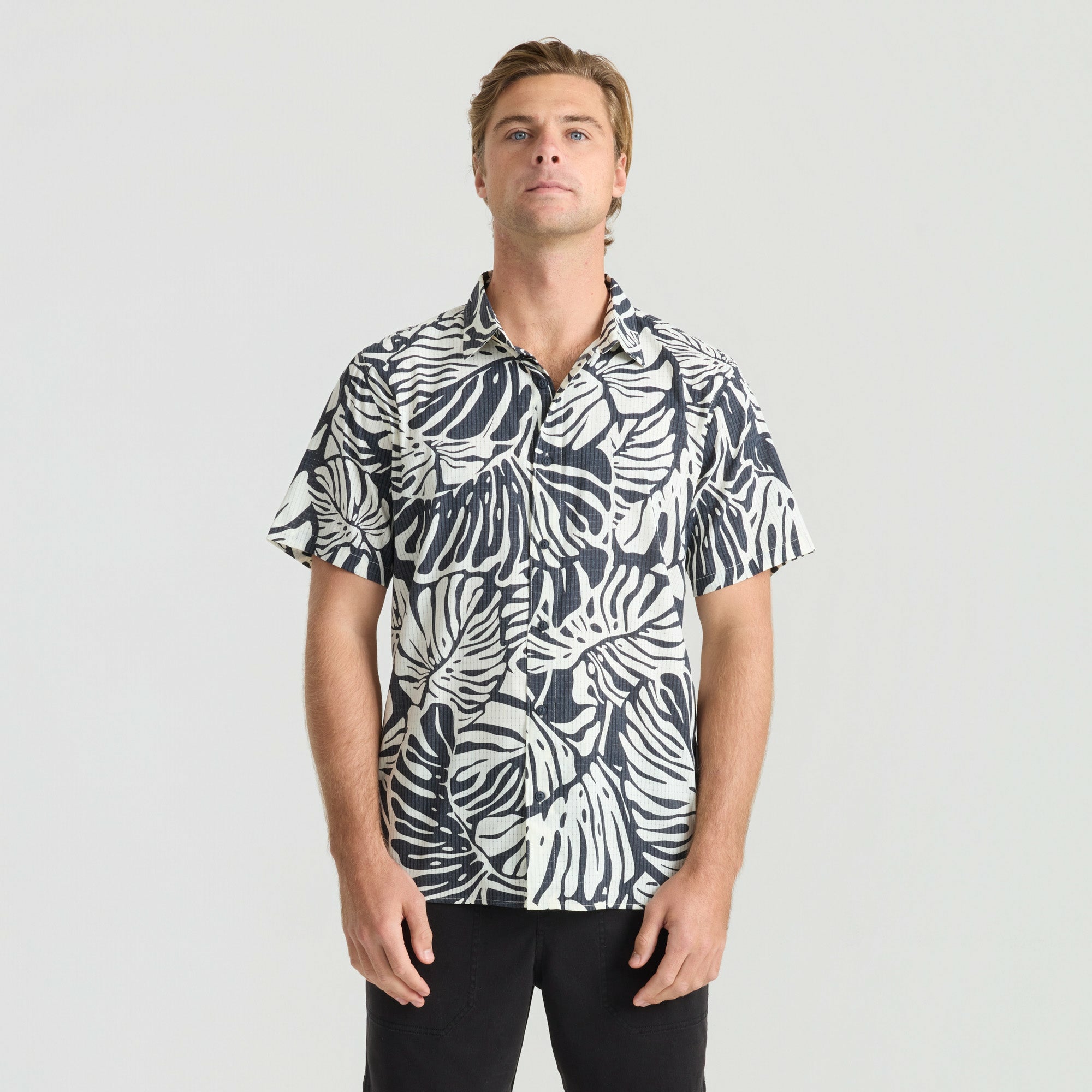 Bless Up Breathable Stretch Shirt in Black Monstera