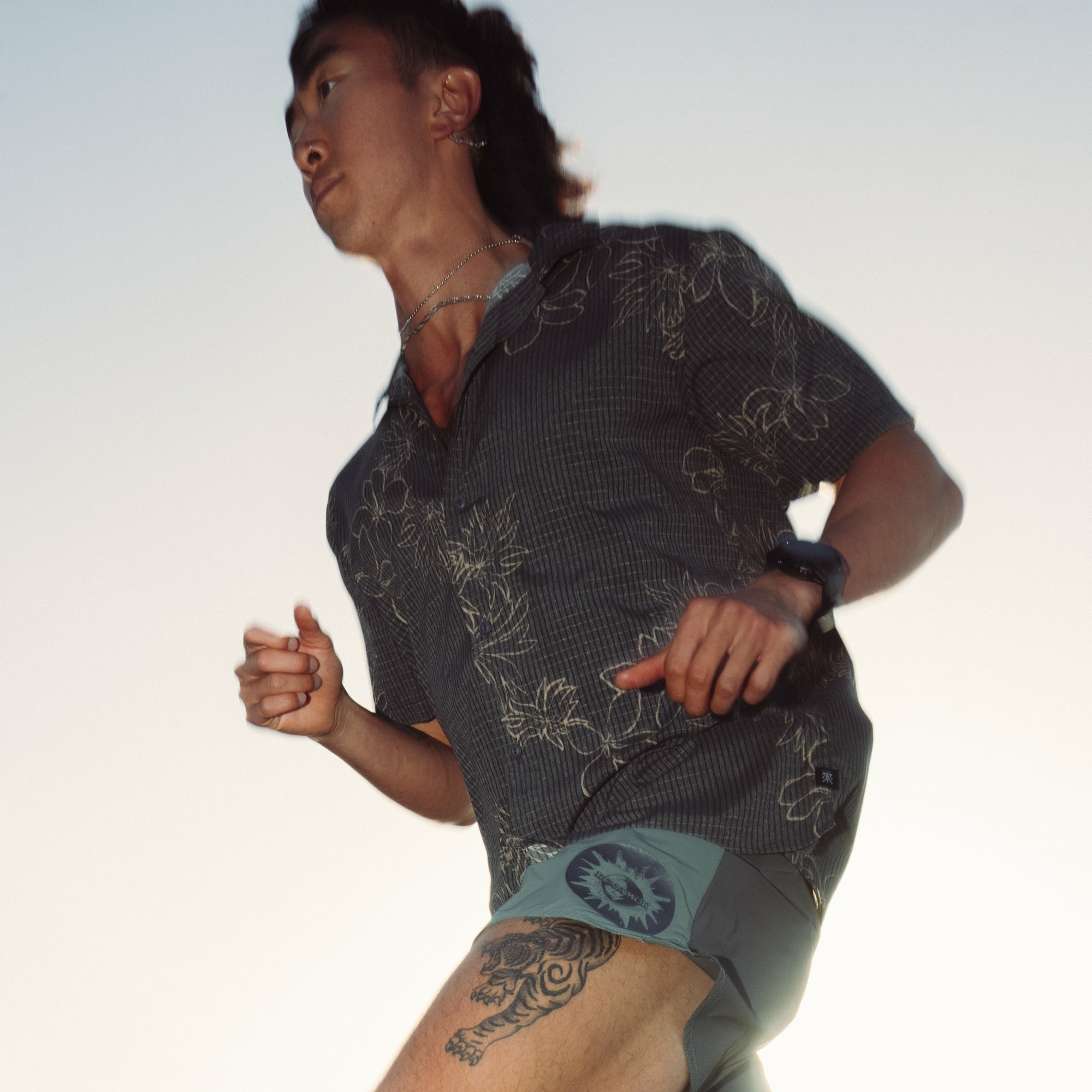 Bless Up Trail Button Up Shirt in Onyx Floral
