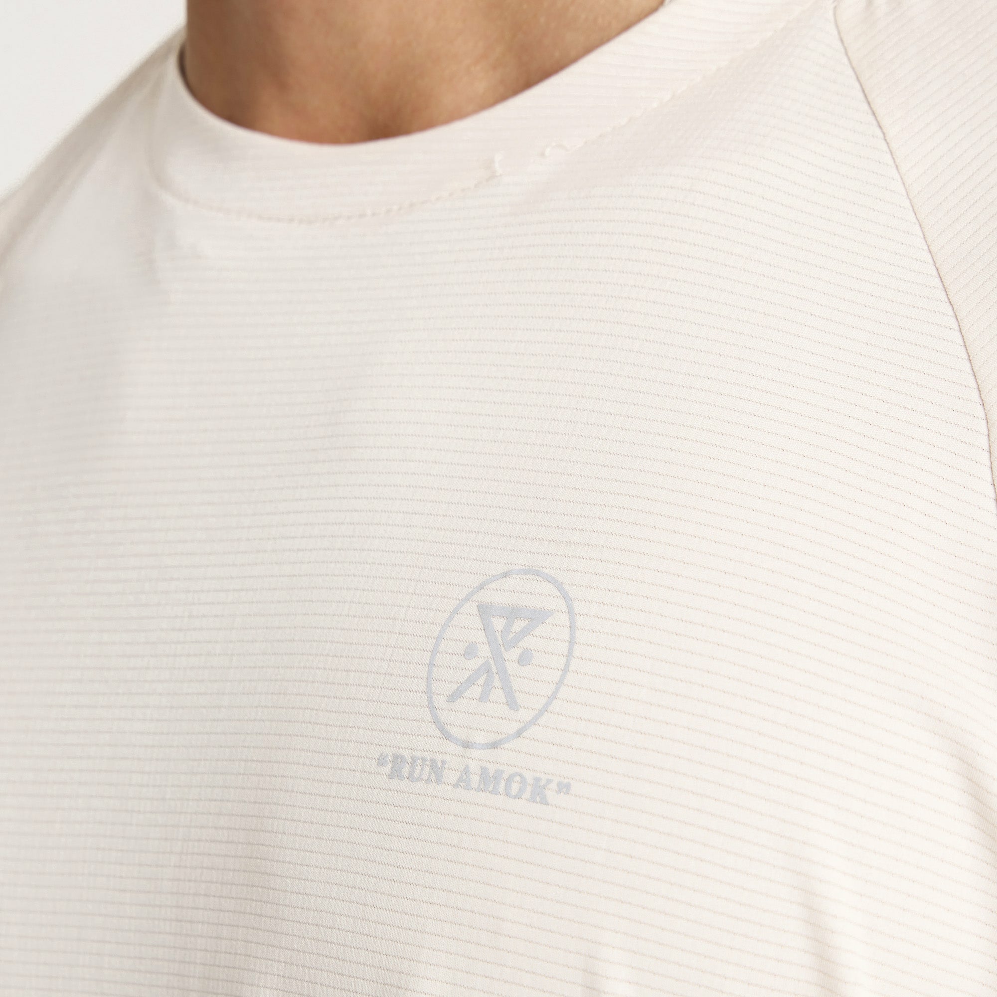 Alta Elite Trail Short Sleeve Tee in Moonstone