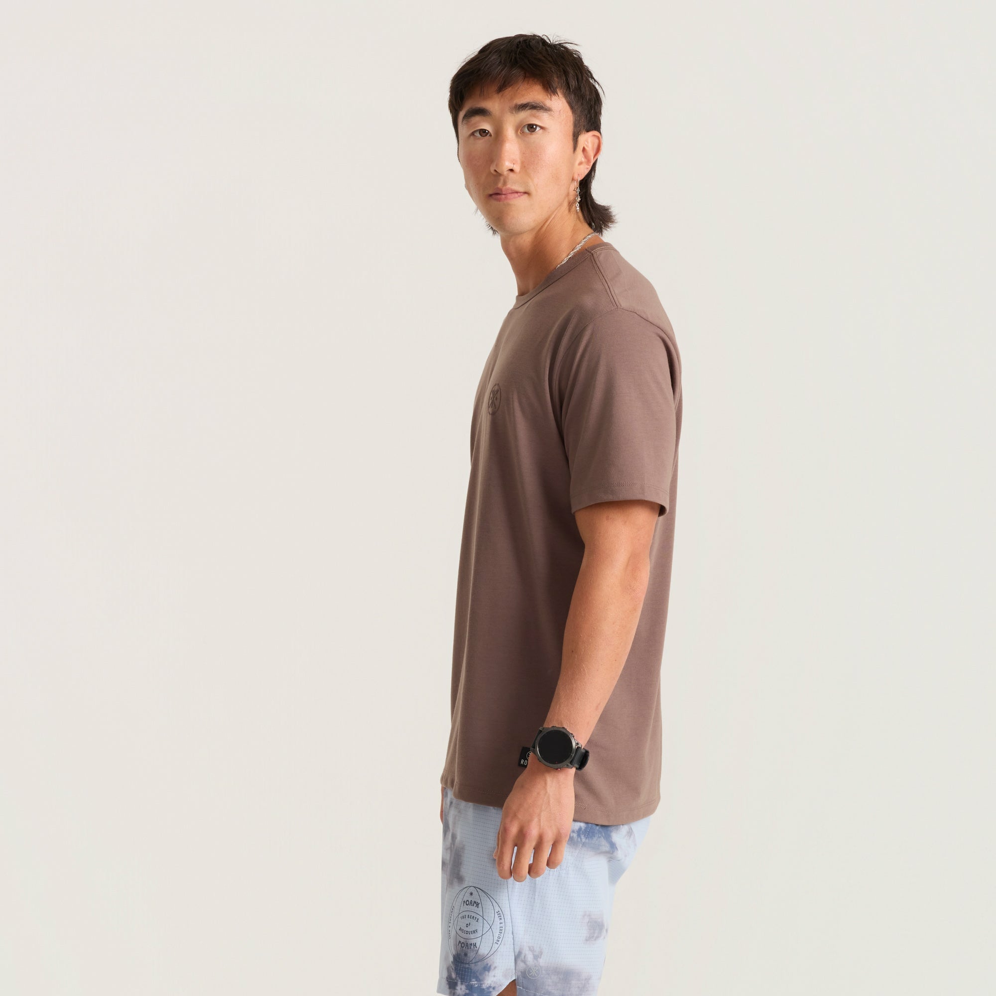Mathis Active Short Sleeve Tee in Faded Brown