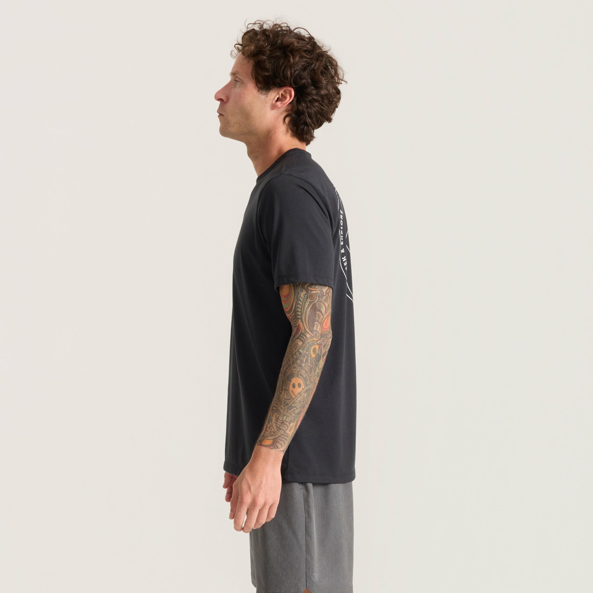 Mathis Active Short Sleeve Tee in Chaos Black