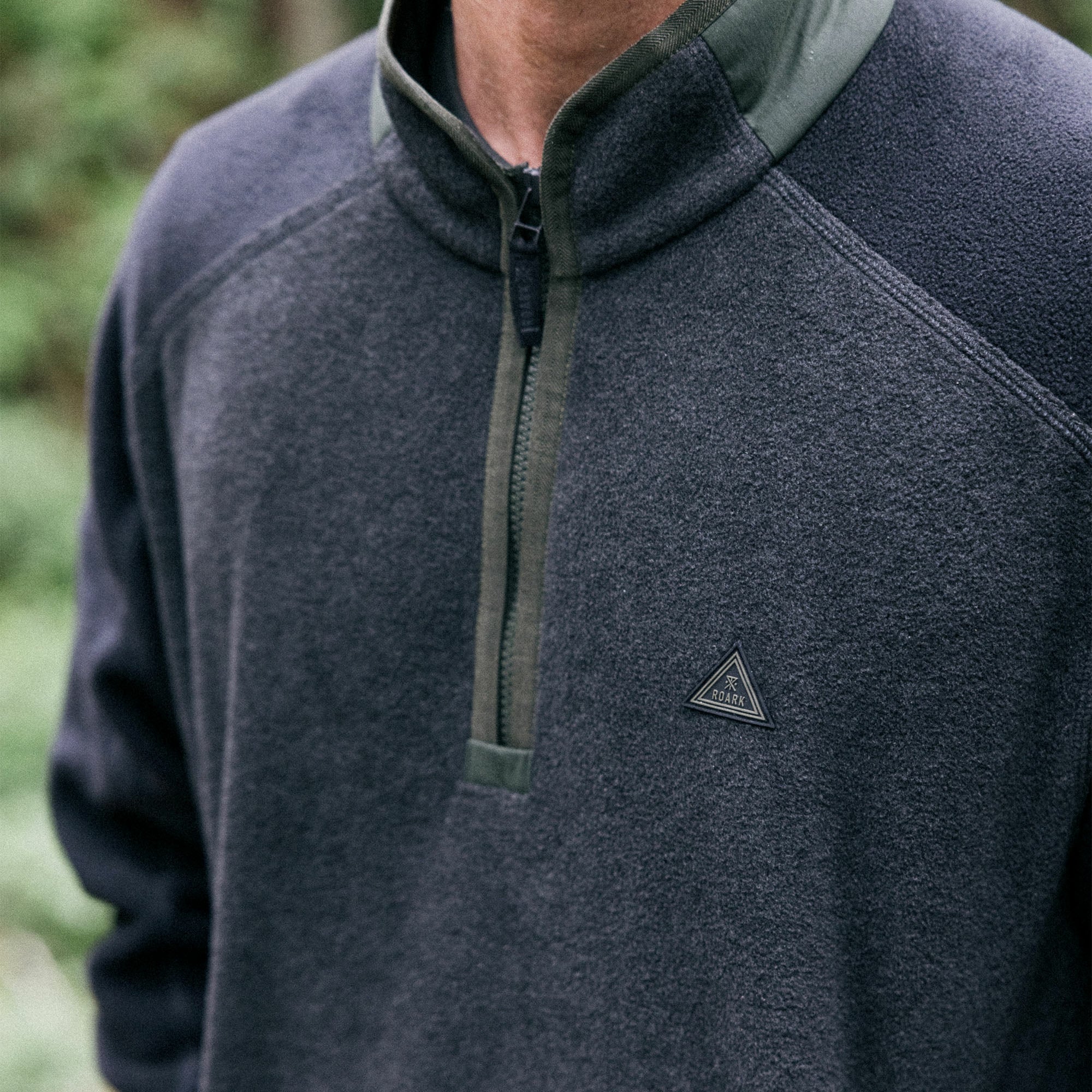 Campover Fleece Mock Hoodie in Onyx