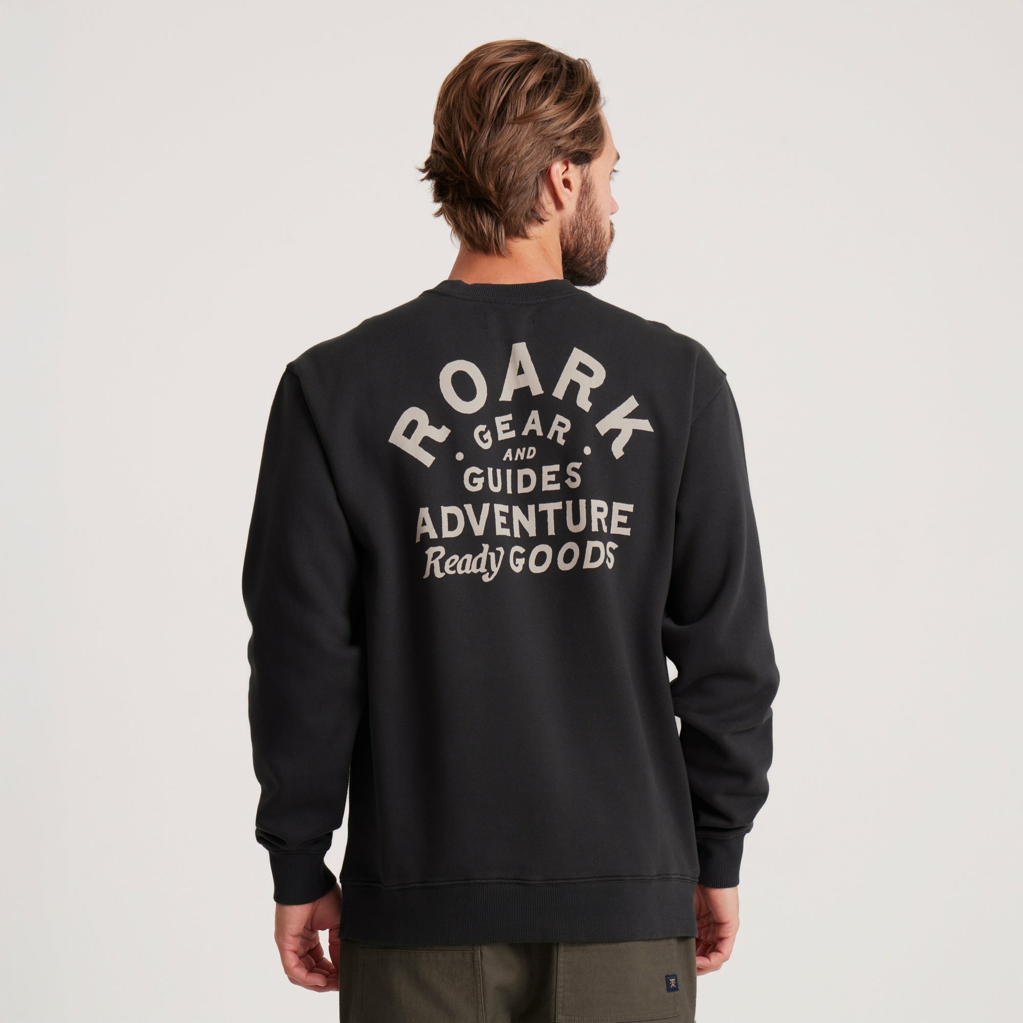 Gear And Guides Crew in Black