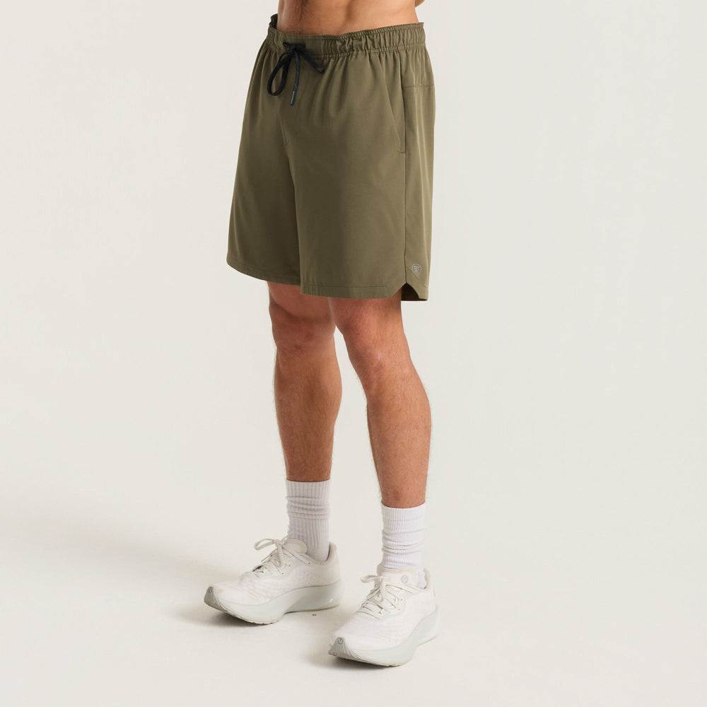 Serrano 7" Active Stretch Shorts in Military