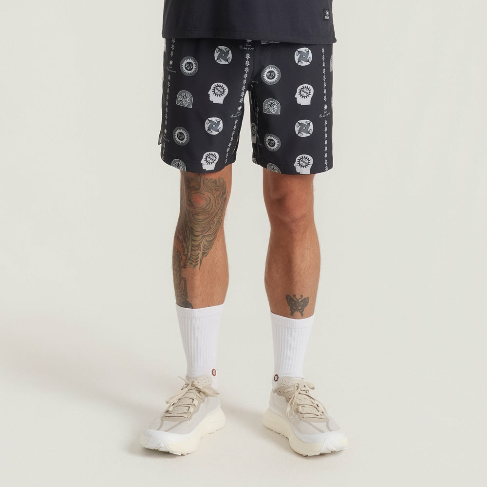 Serrano 7" Active Stretch Shorts in Black Print
