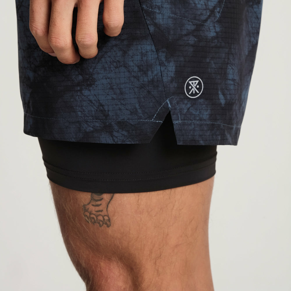 Bommer 3.5" Shorts in Navy Tie Dye