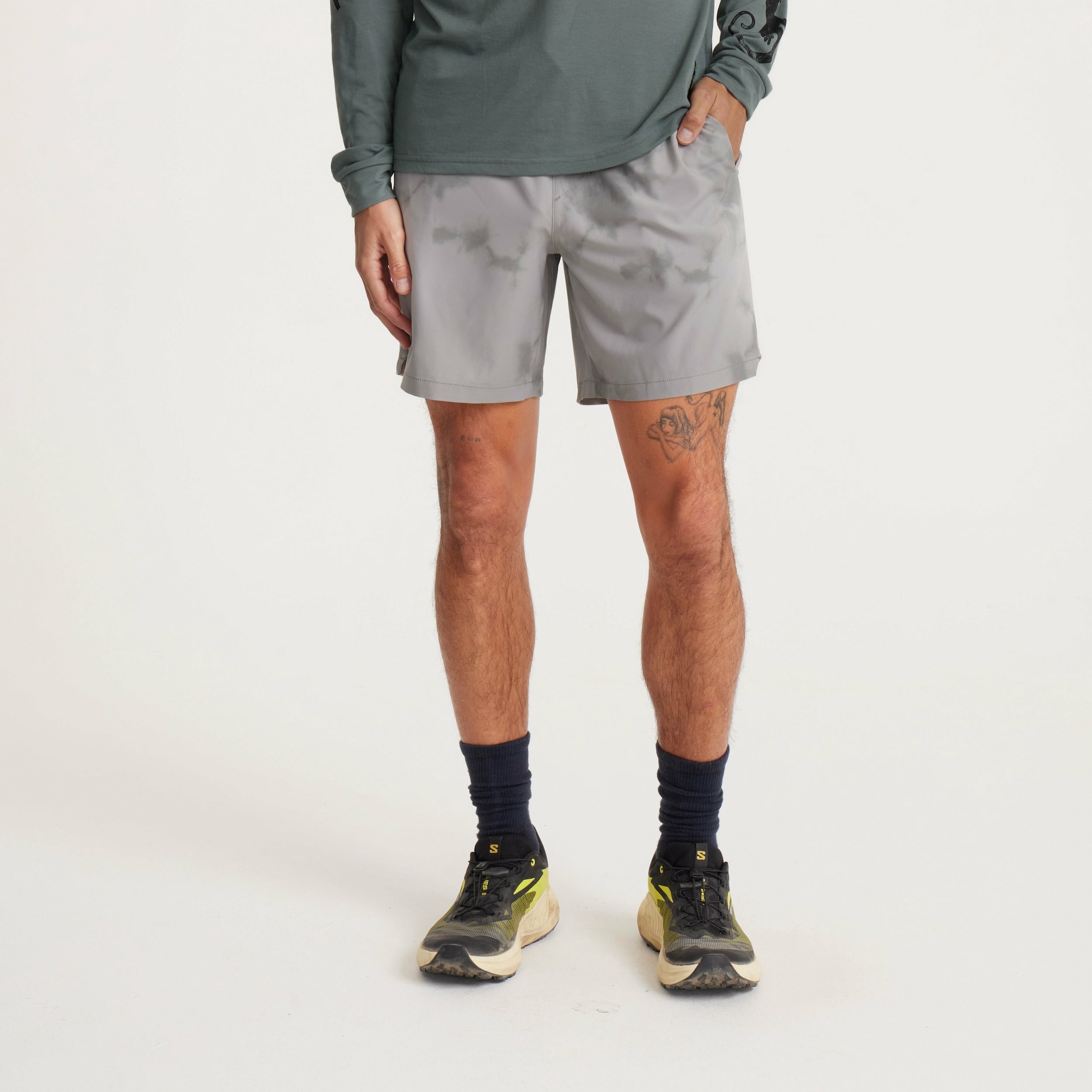 Serrano 7" Shorts in Ghost Grey