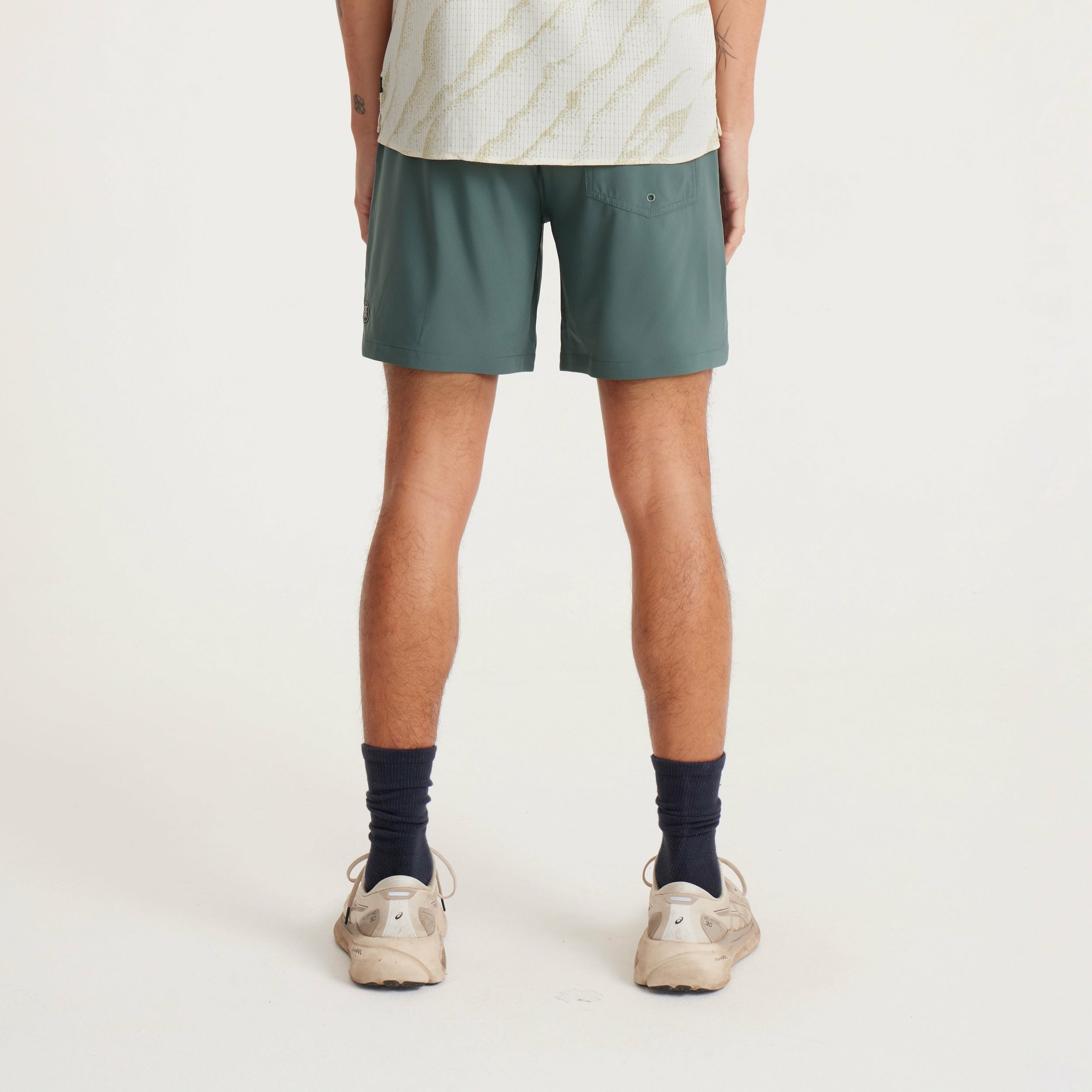 Serrano 7" Shorts in Forest