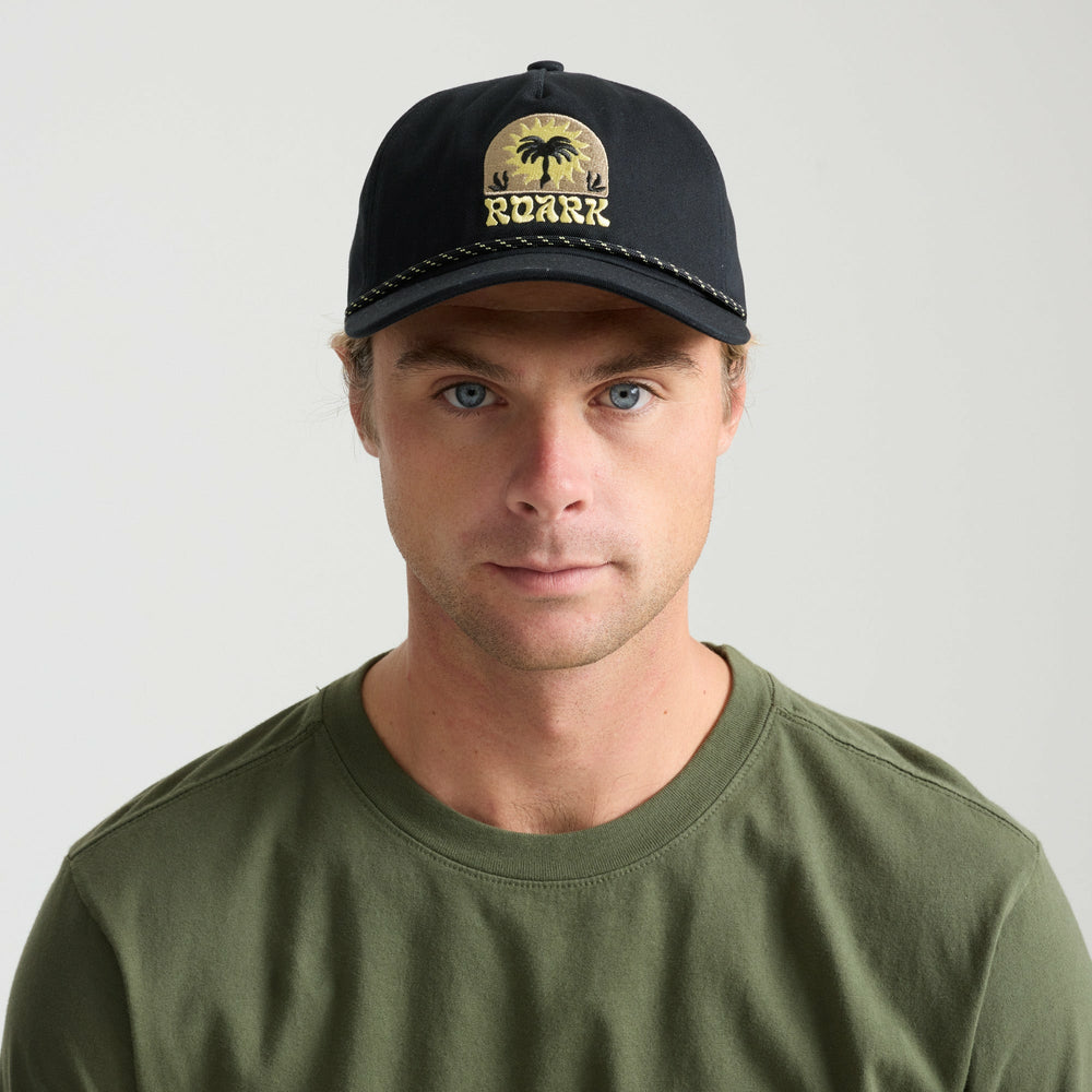 Venture Snapback Hat in Black