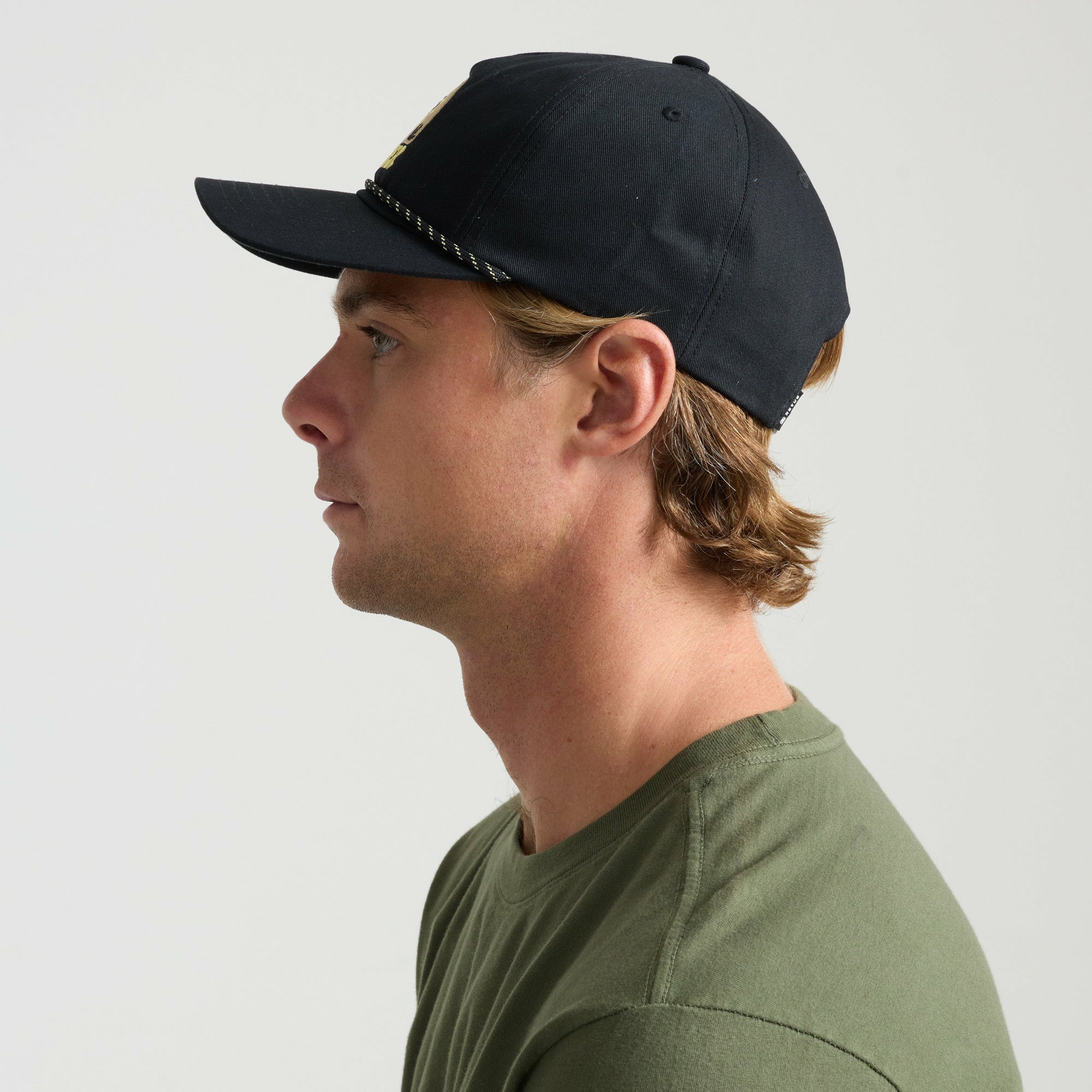 Venture Snapback Hat in Black
