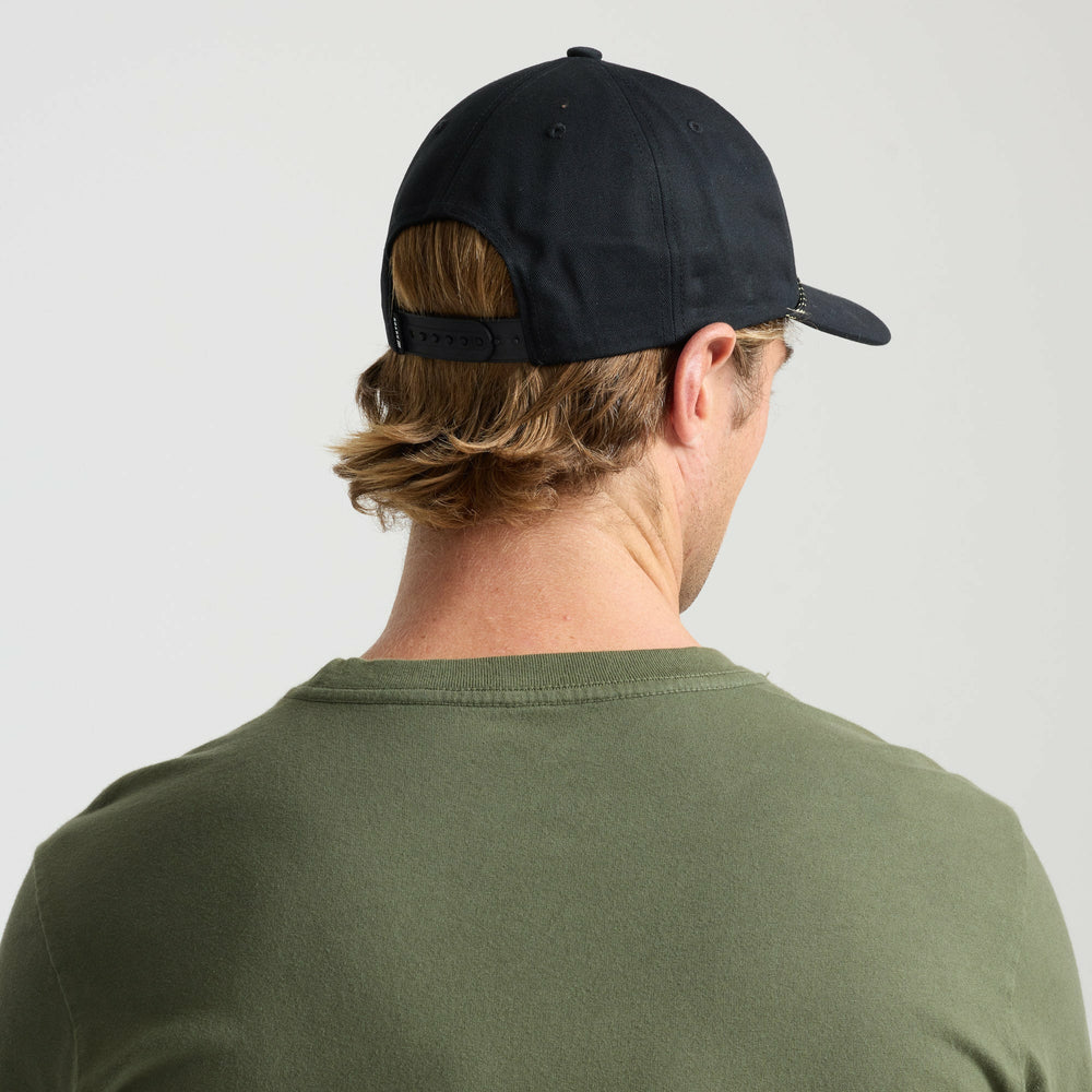 Venture Snapback Hat in Black