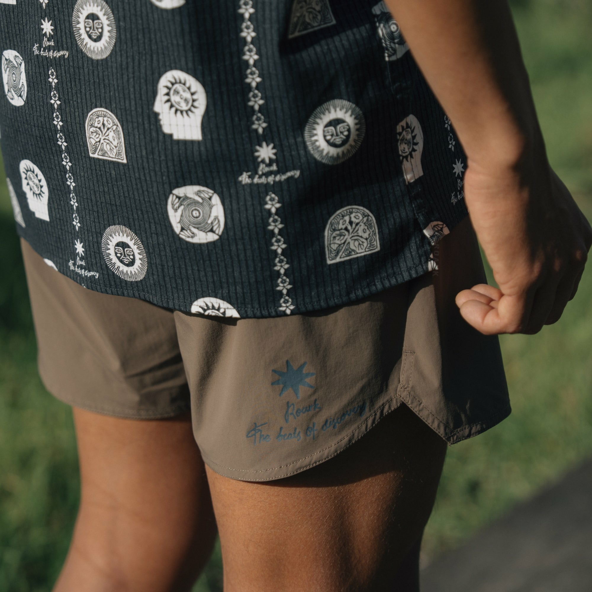 Alta 5" Shorts in Faded Brown