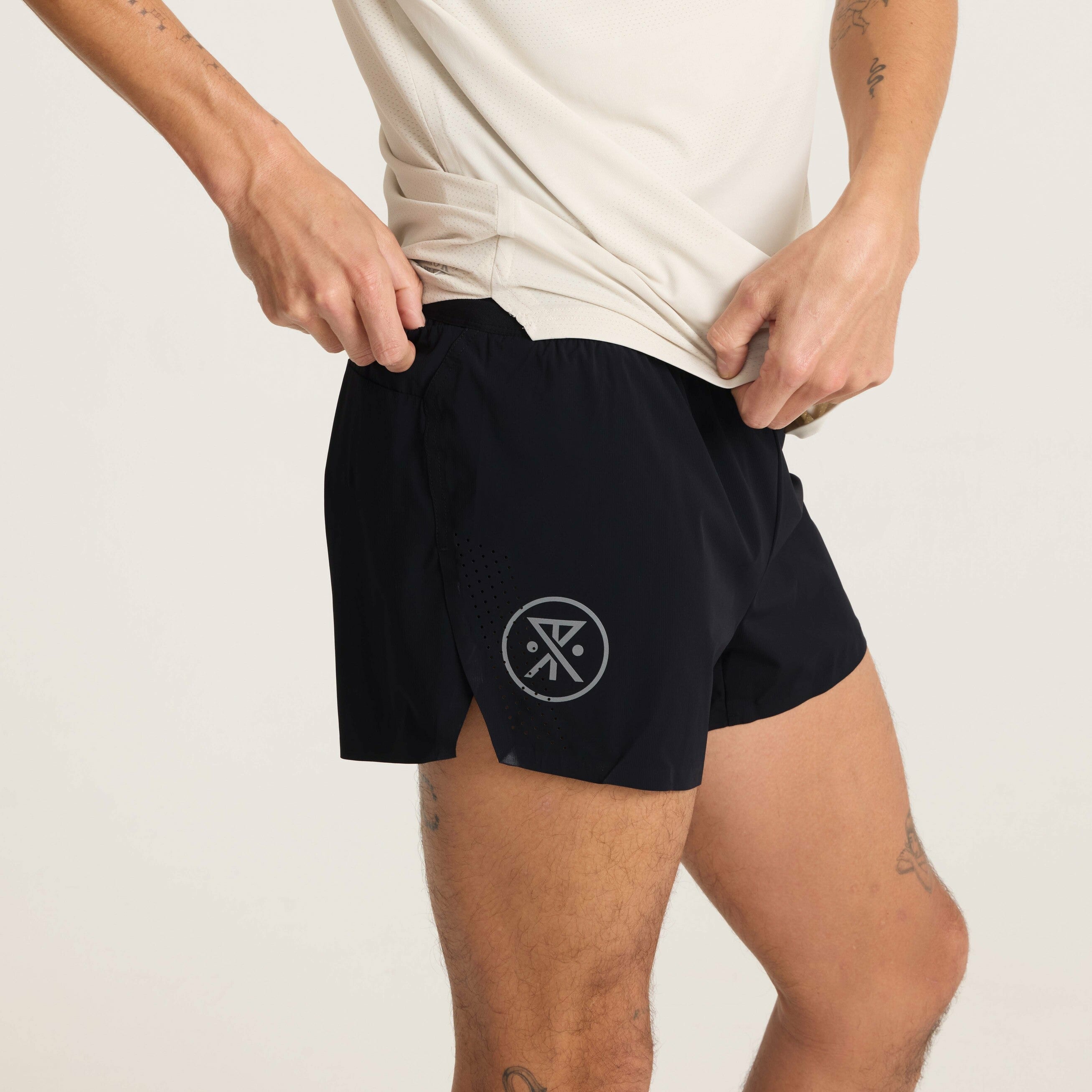 Alta Elite 3.5" Shorts in Black