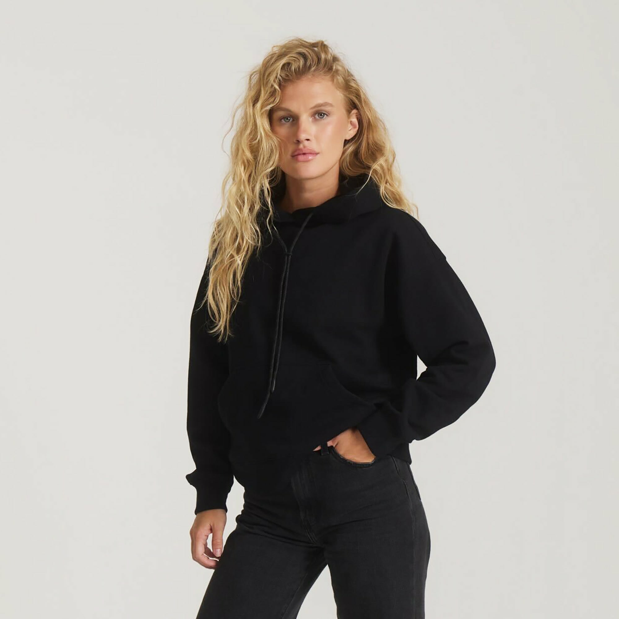 Bolo Fleece Hoodie in Black