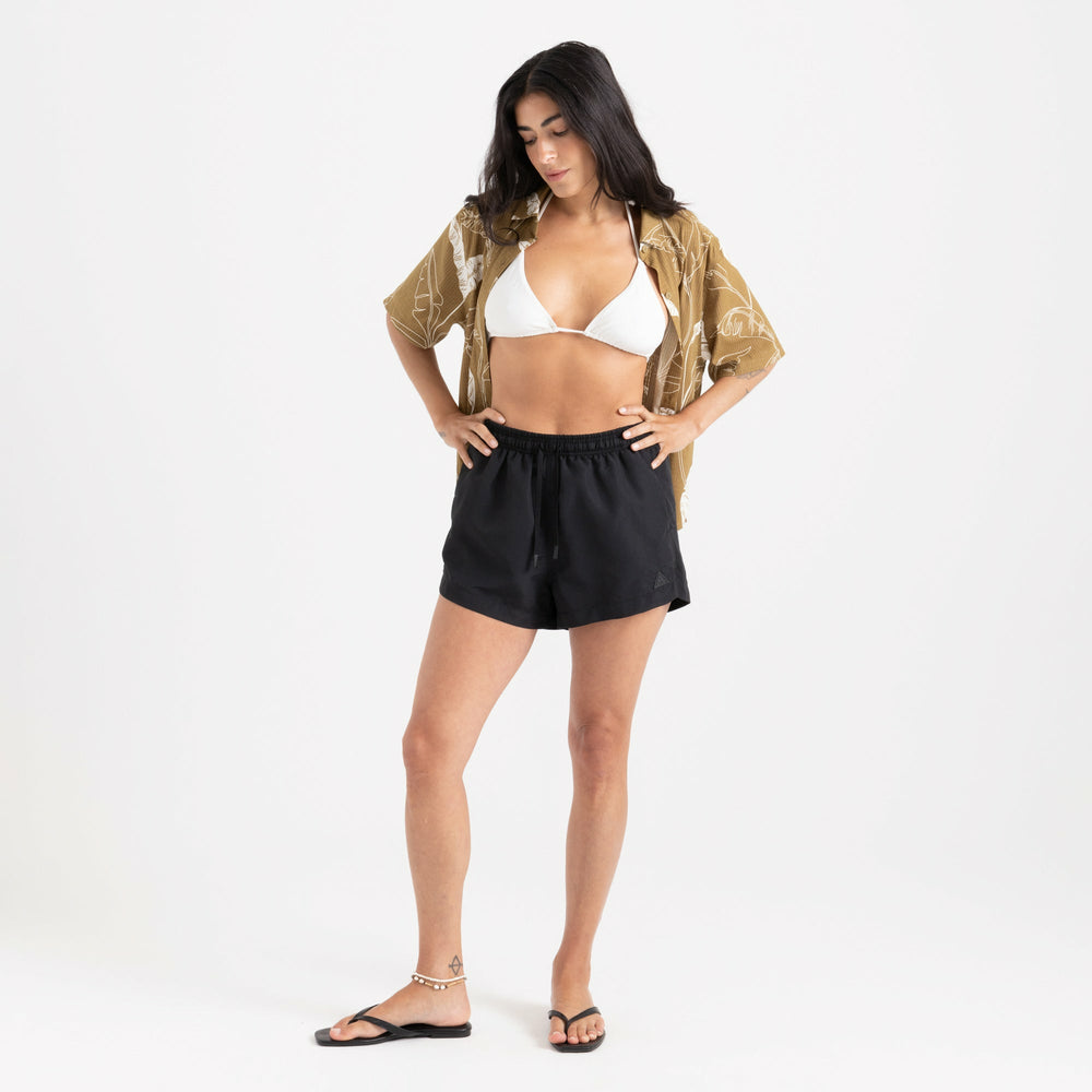 River Hybrid Shorts in Black