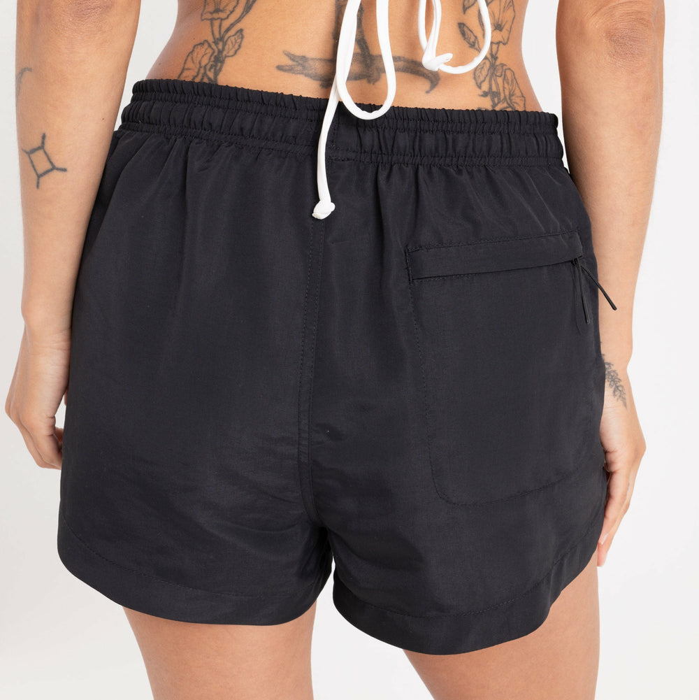 River Hybrid Shorts in Black